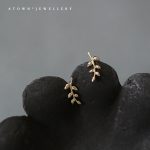 color: Gold Pair (with silver earplugs)