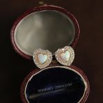 color: Gold Pair (with silver earplugs)