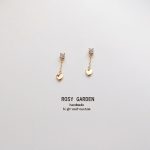 color: Gold Pair (with silver earplugs)