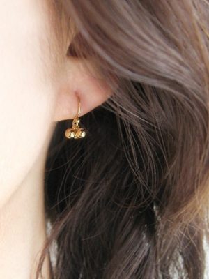 Small Gold Ball Earrings S925 Sterling Silver Plated 14k Gold Elegant Shiny Three Gold Bean Earrings Short Ear Hook Delicate Ouni Na