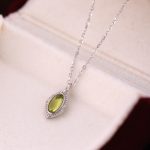 color: white gold