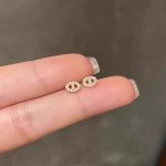 color: 18K Gold