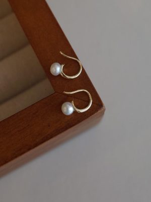 S925 Silver Plated 14K Gold Freshwater Pearl Earrings Sterling Silver Advanced Earrings Small and Exquisite Elegant Elegant Socialite HME