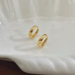 color: 18K Gold