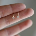 color: Gold Pair (with earplugs)