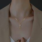 color: 18K Gold