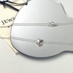 color: white gold