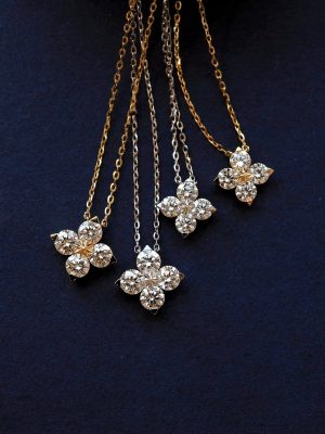 Shining Star ~ S925 Sterling Silver Plated 18K Gold Flash Zirconium Pendant Necklace Lucky Four-leaf Clover Small and Beautiful Clavicle Chain HME