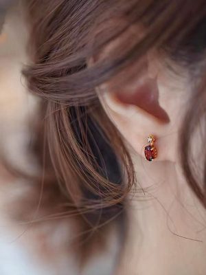 S925 Sterling Silver Plated 14K Kinson Sugar Planet Milan Rose Red Garnet Retro Court Style Elegant Earrings for Women