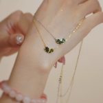 S925 Sterling Silver Plated 14K Gold Green Bud Heart Pendant Necklace Light Luxury Design Olive Green Diamond Clavicle Chain Female Ouni Na