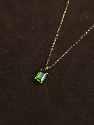 S925 Sterling Silver Gold Plated Emerald Sugar Cube Necklace Women Design Light Luxury Green Gem Pendant Clavicle Chain Ouni Na