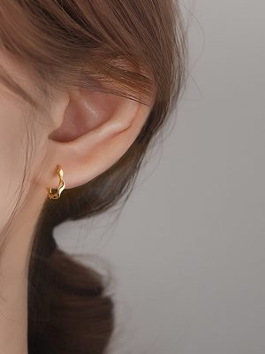 925 Sterling Silver Plated Möbius Hoop Earrings Ear Buckle Women's Simple Elegant Earrings Cold Wind Ear Ring Ear Clip HME