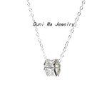 color: white gold