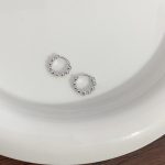 color: white gold