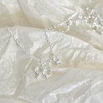 color: white gold