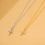 color: Gold color [single pendant]]
