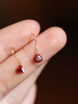 S925 Sterling Silver Plated 14K Gold Garnet Wine Red Love Ear Hook Small Red Heart Zircon Ins Style Elegant Mini Earrings for Women