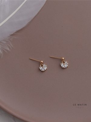 New Zhemei S925 Sterling Silver Gold Plated Earrings Women's Small Inlaid Triangle Zircon Simple Elegant Student Earrings Women HME