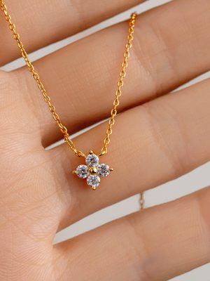 S925 Sterling Silver Four-leaf Clover Small and Exquisite Necklace Design Light Luxury All-match Flower Stacked Collarbone Chain Women