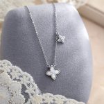 color: white gold