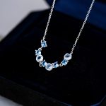 color: white gold