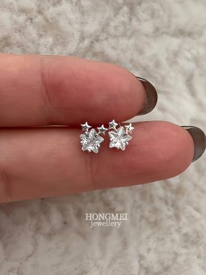 S925 Sterling Silver Plated 18K Gold Super Flash Star Earrings Women's Design Light Luxury High Fashion All-match Earrings