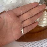 color: white gold