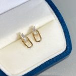 color: 18K gold pair (with earplugs)