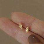 color: Yellowstone +14K gold pair (including earplugs)