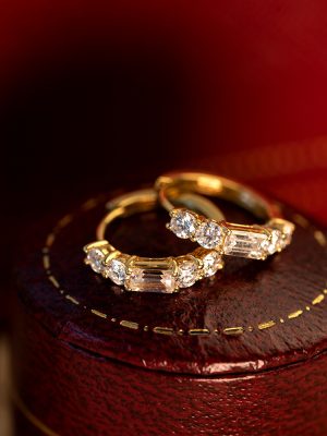 White Moonlight ~ S925 Silver Plated 18K Gold Zircon Diamond Sterling Silver Ear Buckle Earrings Ins Wind Earrings Commuter Advanced HME
