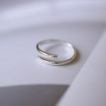 color: white gold / size: Opening adjustable