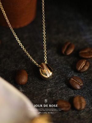 "Weekend Breakfast" S925 Sterling Silver Gold Plated Hollow Coffee Bean Vintage Design Fashionable Clavicle Necklace Pendant Female HME