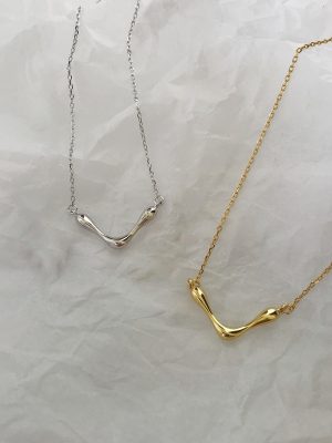 Body 925 Sterling Silver Plated 18K Gold Simple Ins Design Pendant Shape Line V Necklace Clavicle Chain for Women