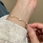 color: 18K Gold