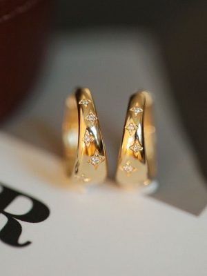 925 Silver Plated 18K Gold Gleaming Ear Ring Ear Buckle Simple Joker Artistic Creative Design Zircon Earrings for Women