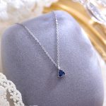 color: white gold