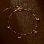 color: 18K Gold