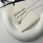 color: white gold