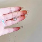 color: white gold