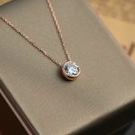 color: Small Rose Gold