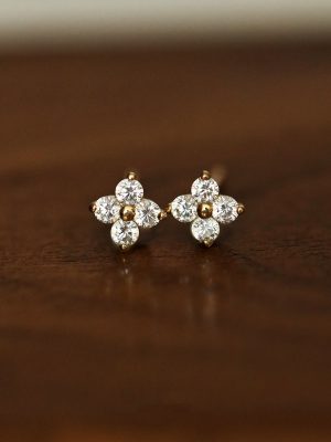 S925 Silver Plated 18K Gold Lucky Four-leaf Clover Earrings Women's Mini Super Flash Zirconium Diamond Elegant Elegant Elegant Instagram Style Earrings