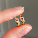 color: 18K Gold Pair