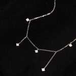 color: white gold