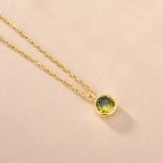 color: Medium olive green (August) / Style: white gold