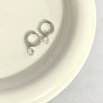 color: white gold