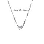 color: white gold