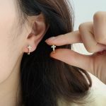 S925 Sterling Silver Gold-plated Cross Ear Buckle Women's Diamond-inlaid Exquisite Small Ear Ring Commuter Women's Earrings Ouni Na