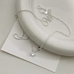color: plain silver
