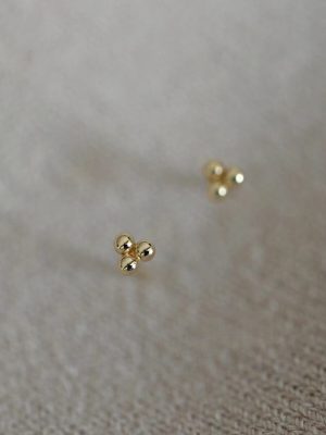 Korean ins style three-grain round bead earring full body S925 silver plated 14K gold sleep free ear hole ear Ouni Na