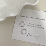 color: white gold